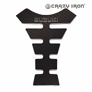 фото Наклейка на бак CRAZY IRON, SUZUKI чб, текстура карбона  cipr1014