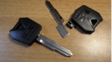 фото Болванка ключа KAWASAKI, Правый, цвет черный, длинна 42,7мм (09)  key-kawasaki-blk-r-42.7