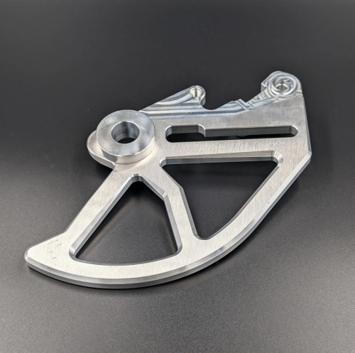 Защита заднего диска MayakLab для KTM 2008-23 (brembo) MYK-78010017215 , фото Защита заднего диска MayakLab для KTM 2008-23 (brembo) MYK-78010017215 , , ,