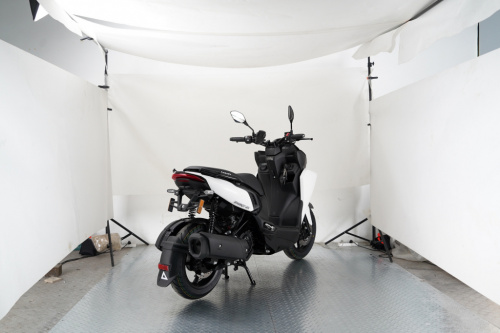 фото Скутер VMC CYCLONE BY49QT-5A 49 (170) см3 (LED панель, CBS, USB) vmc-cyclone ,  , ,  фото 3