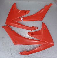 фото Боковины радиатора POLISPORT RADIATOR SCOOPS CRF450R (09-12)  8412700001