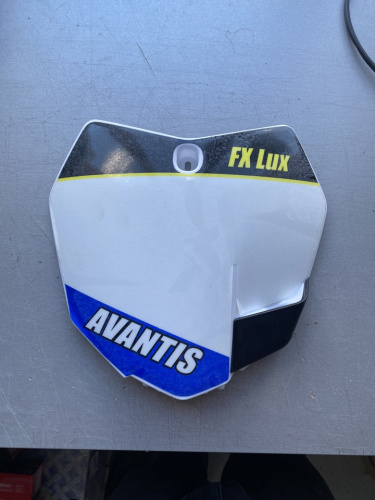 фото Щиток номерной передний Avantis FX LUX sld_ava1 ,  , , 