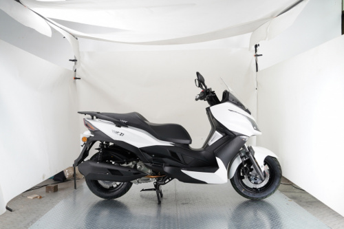 Скутер Vento Z1 - 300cc (replica Kawasaki J300) J1-White , фото 13 фото Скутер Vento Z1 - 300cc (replica Kawasaki J300) J1-White , , , фото 13